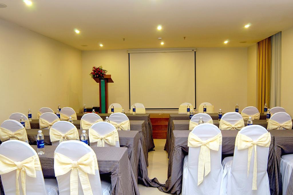 Nam Hung Hotel Nha Trang Bagian luar foto
