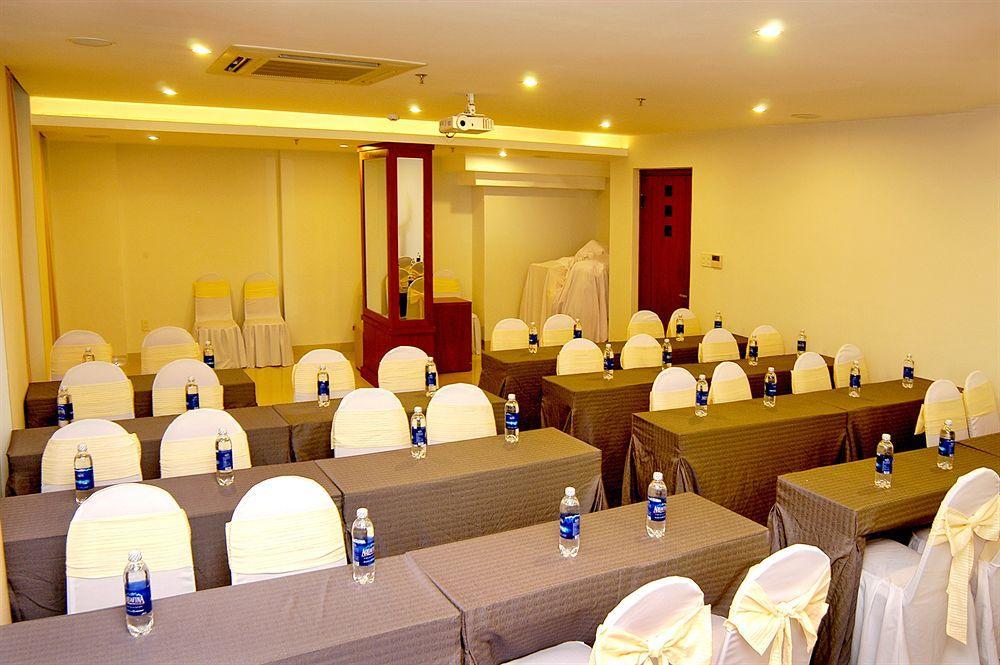 Nam Hung Hotel Nha Trang Bagian luar foto