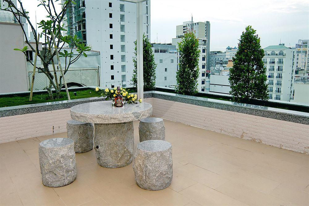 Nam Hung Hotel Nha Trang Bagian luar foto