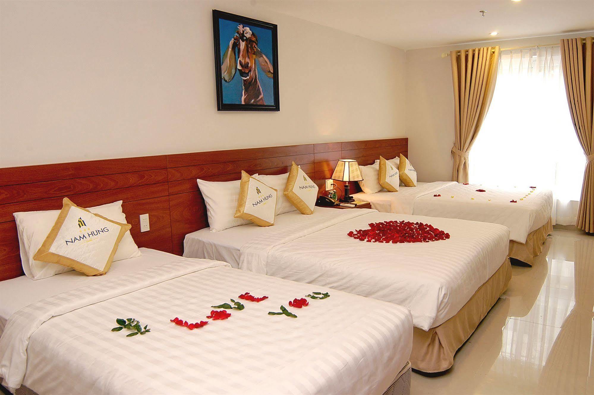 Nam Hung Hotel Nha Trang Bagian luar foto