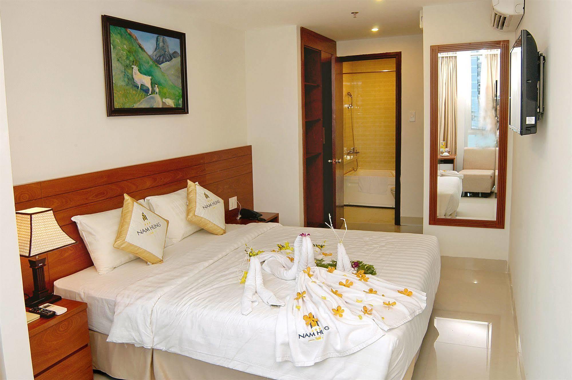 Nam Hung Hotel Nha Trang Bagian luar foto